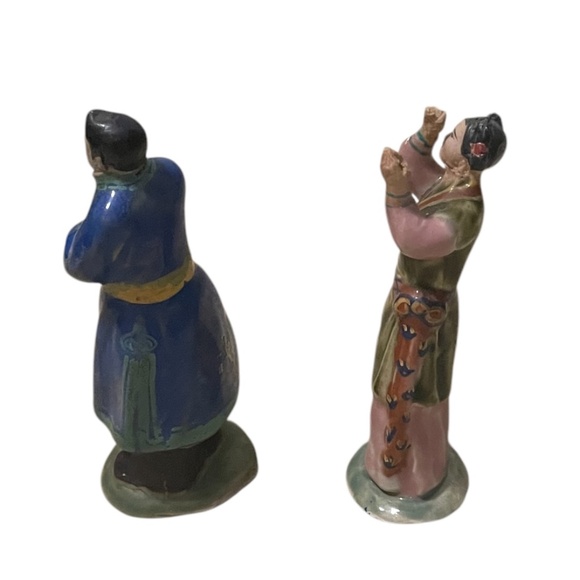 Pair Of Two Vintage Hand‎ Painted Oriental Pottery Figurines - Picture 3 of 9